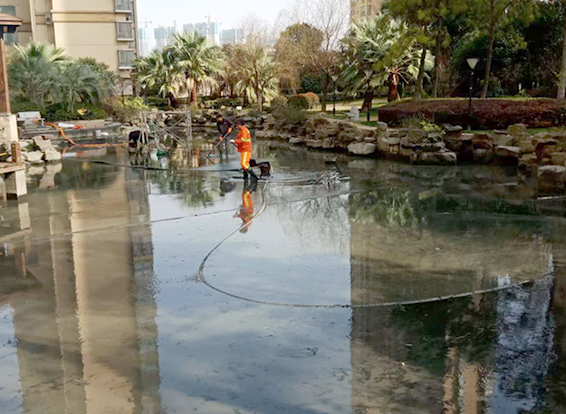 昔阳景观池淤泥清理